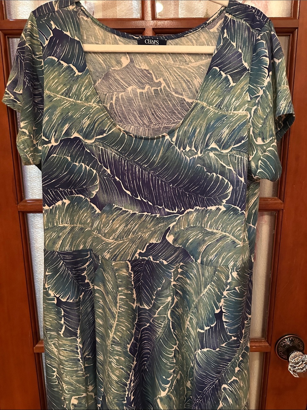 Chaps Tropical Leaf Maxi Dress - Picture 4 of 7